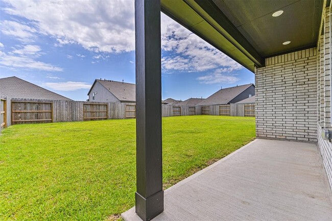 Building Photo - 2710 Meridian Spgs Dr