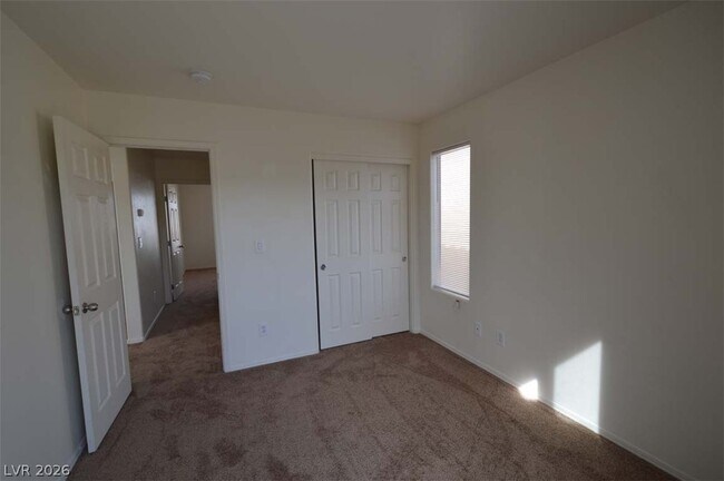 Building Photo - 6670 Tulip Falls Dr