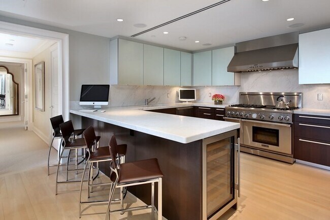Building Photo - 776 Boylston St