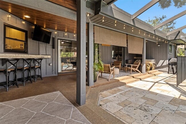 Building Photo - 10911 Victoria Arbor Way