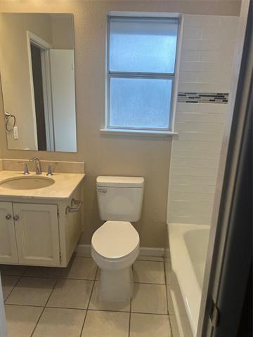 Building Photo - 4227 Altamesa Blvd