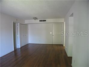 Building Photo - 801 Russell Ln