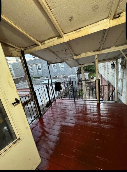 Porch - 130 Wilson Ave