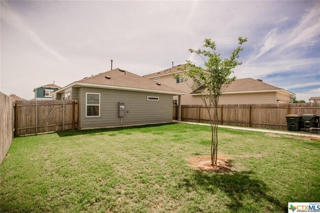 Building Photo - 242 Mossycup Dr