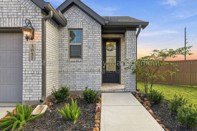 Building Photo - 3057 Pensacola Dr
