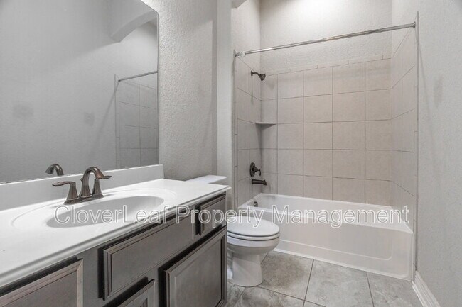 Building Photo - 6210 Fishpond Rd