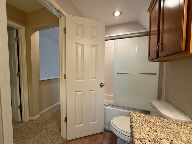 Building Photo - 405 S Village Cir