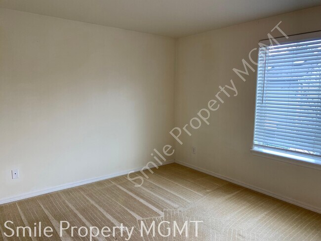 Building Photo - 4614 SE 86th Ct