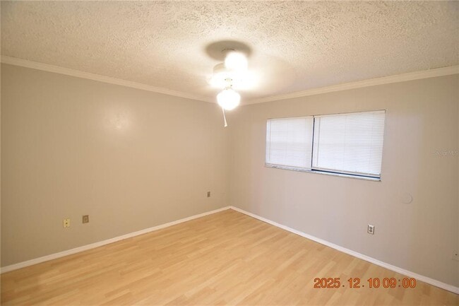 Building Photo - 5824 Grey St