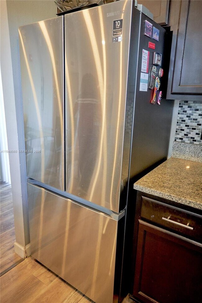 Building Photo - 7610 Westwood Dr