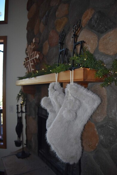 Building Photo - 2373 W Mountain Laurel Rd