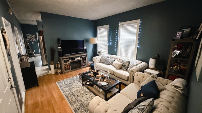 Building Photo - 149 Essex St