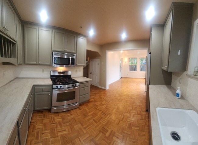 Building Photo - 3 Homes on 1 Lot! 7 Bedroom 4 bath home close to POLY off of Grand Avenue Entrance!!!!