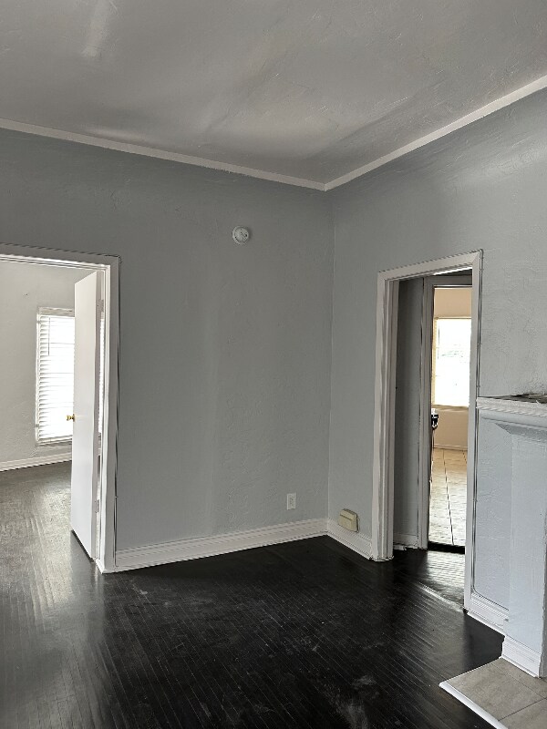 Building Photo - 3221 W 43rd Pl