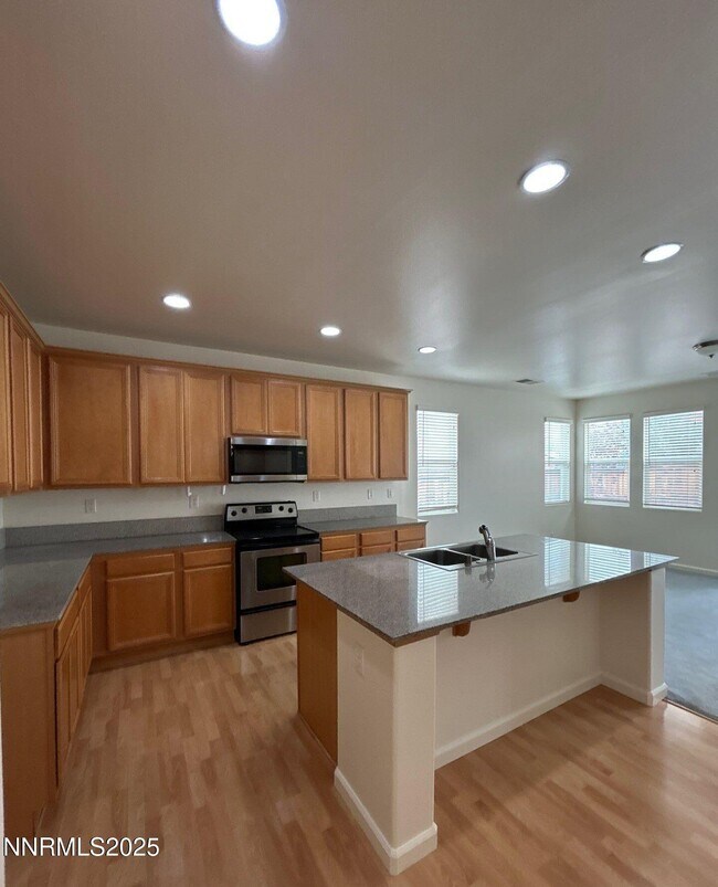 Building Photo - 5398 Siltstone Way