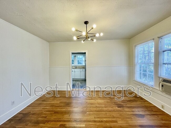 Building Photo - 117 Woodside Ave