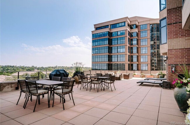 Building Photo - 8100 E Union Ave