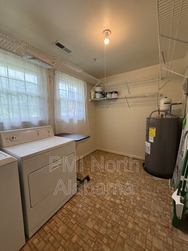 Building Photo - 413 Harolds Dr NW