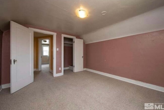 Building Photo - 308 College Ct