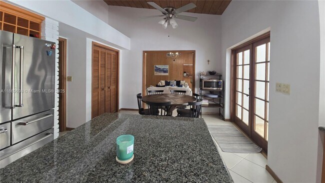 Building Photo - 15305 SW 74th Ct