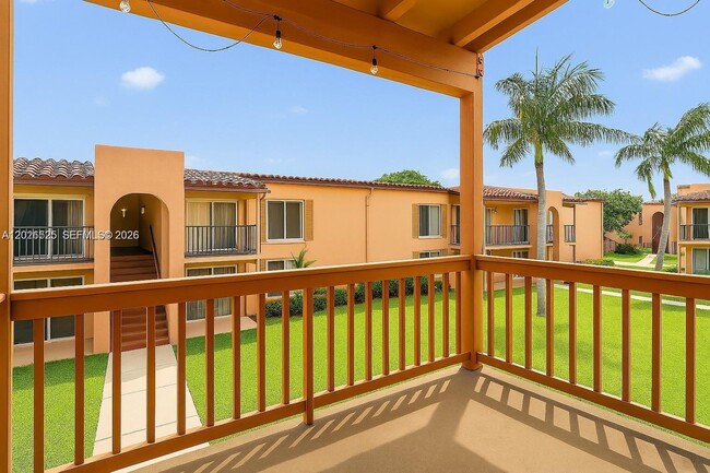 Building Photo - 7200 Fairway Dr