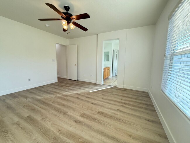 Building Photo - 8971 College Green St