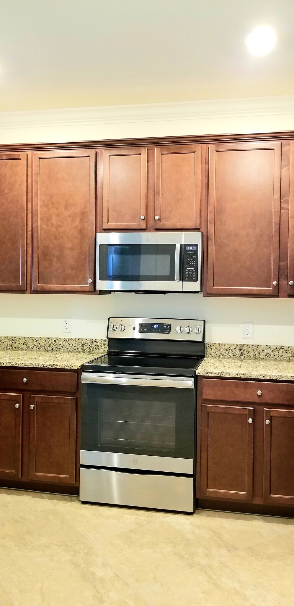 Building Photo - 12604 Garibaldi Ln
