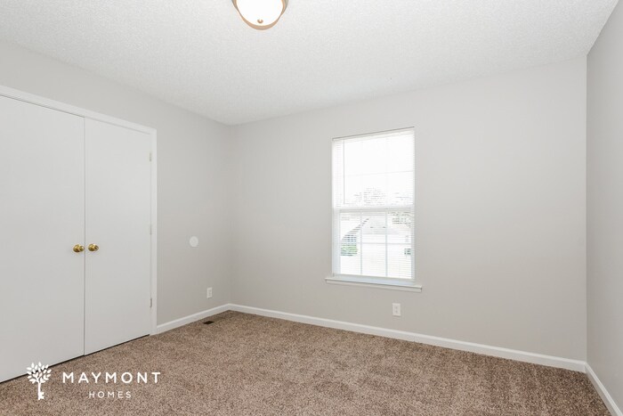 Building Photo - 3390 Summerfield Dr