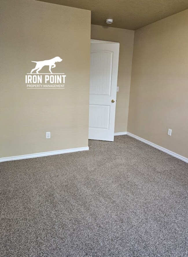 Building Photo - ELD4013