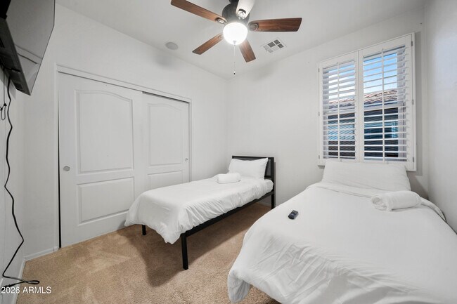 Building Photo - 17239 W Ironwood St