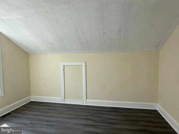 Building Photo - 510 N Hermitage Ave