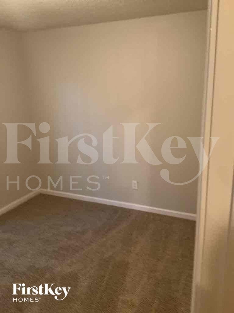 Building Photo - 6550 Remington Dr