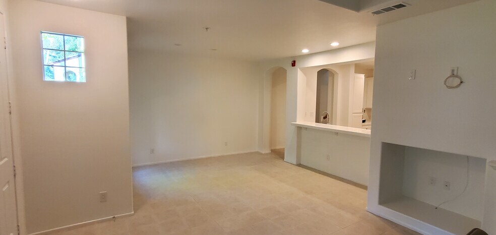 Building Photo - 23439 Abbey Glen Pl