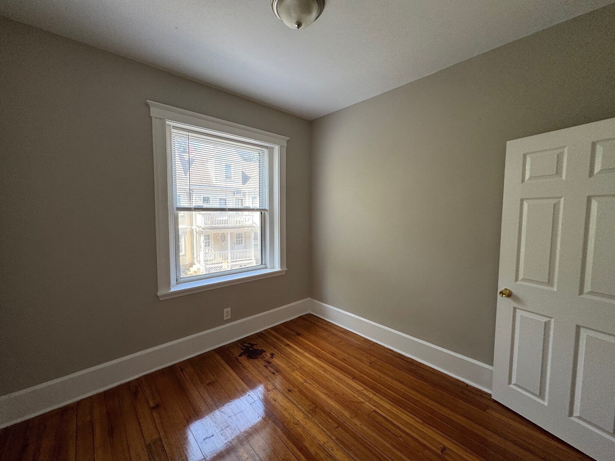 Building Photo - 62 Fayston St