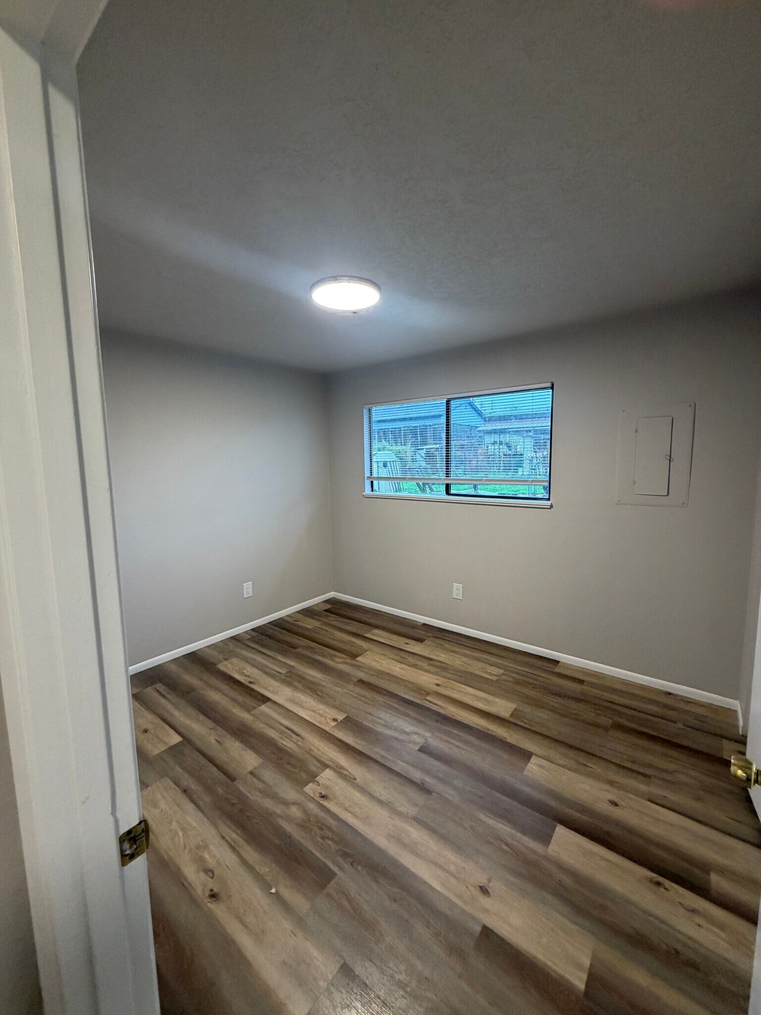 Building Photo - 2 Burdick Pl