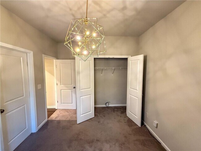 Building Photo - 2452 Coosa Vly