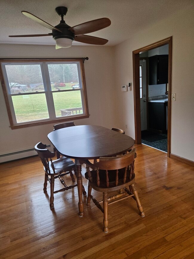 Building Photo - 48 River Rd