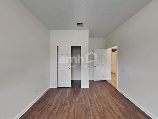 Building Photo - 5562 107th Terrace E