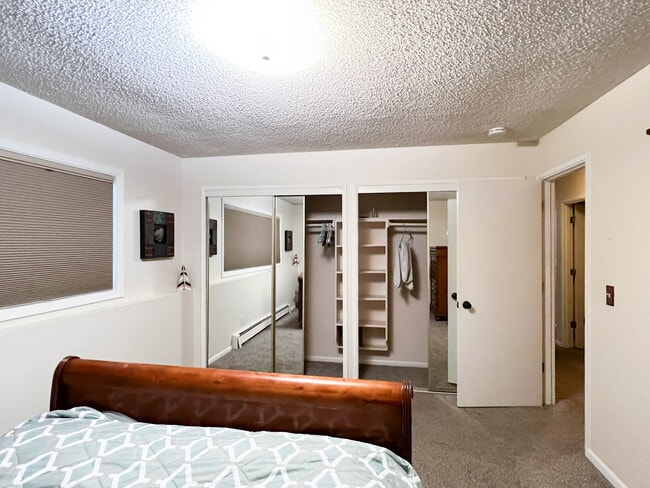 Building Photo - 3607 Rhone Cir