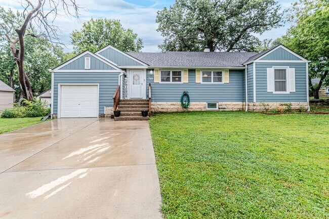 Primary Photo - Back porch with a large yard!