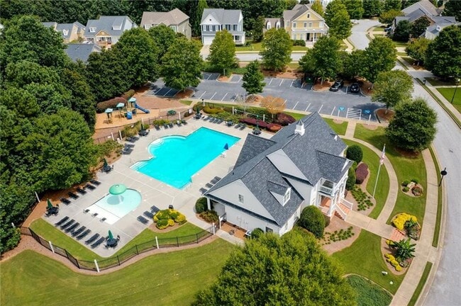 Building Photo - 421 Retreat Ln