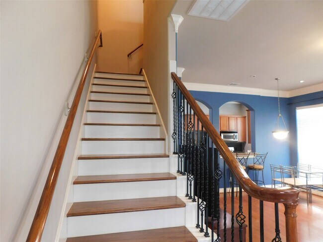 Building Photo - 2615 Starboard Point Dr