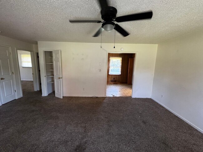 Building Photo - Single Family House in Cleveland County, NC (Shelby, NC)