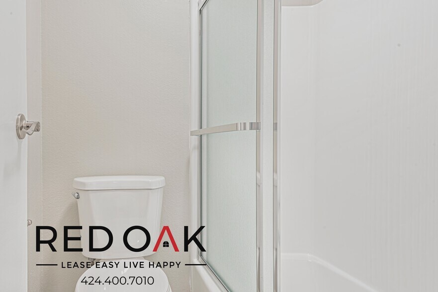 Building Photo - 1375 W San Bernardino Rd