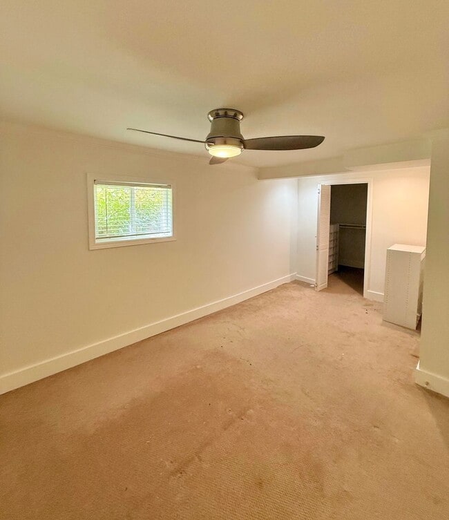 Building Photo - Stylish 3-Bed, 2-Bath Home in the Heart of...