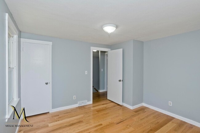 Building Photo - COMING SOON! Waterfront Single Family Home for Rent!