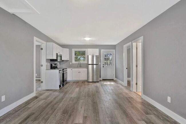 Building Photo - 36 Kensington Ave