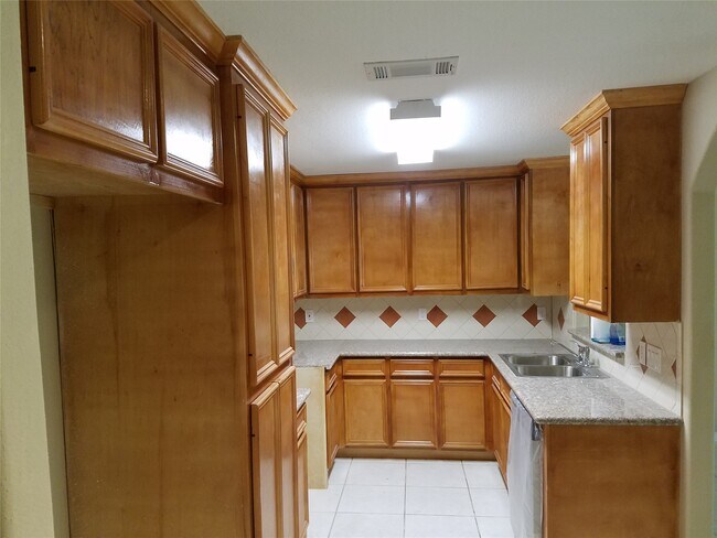 Primary Photo - 5530 Melanite Ave
