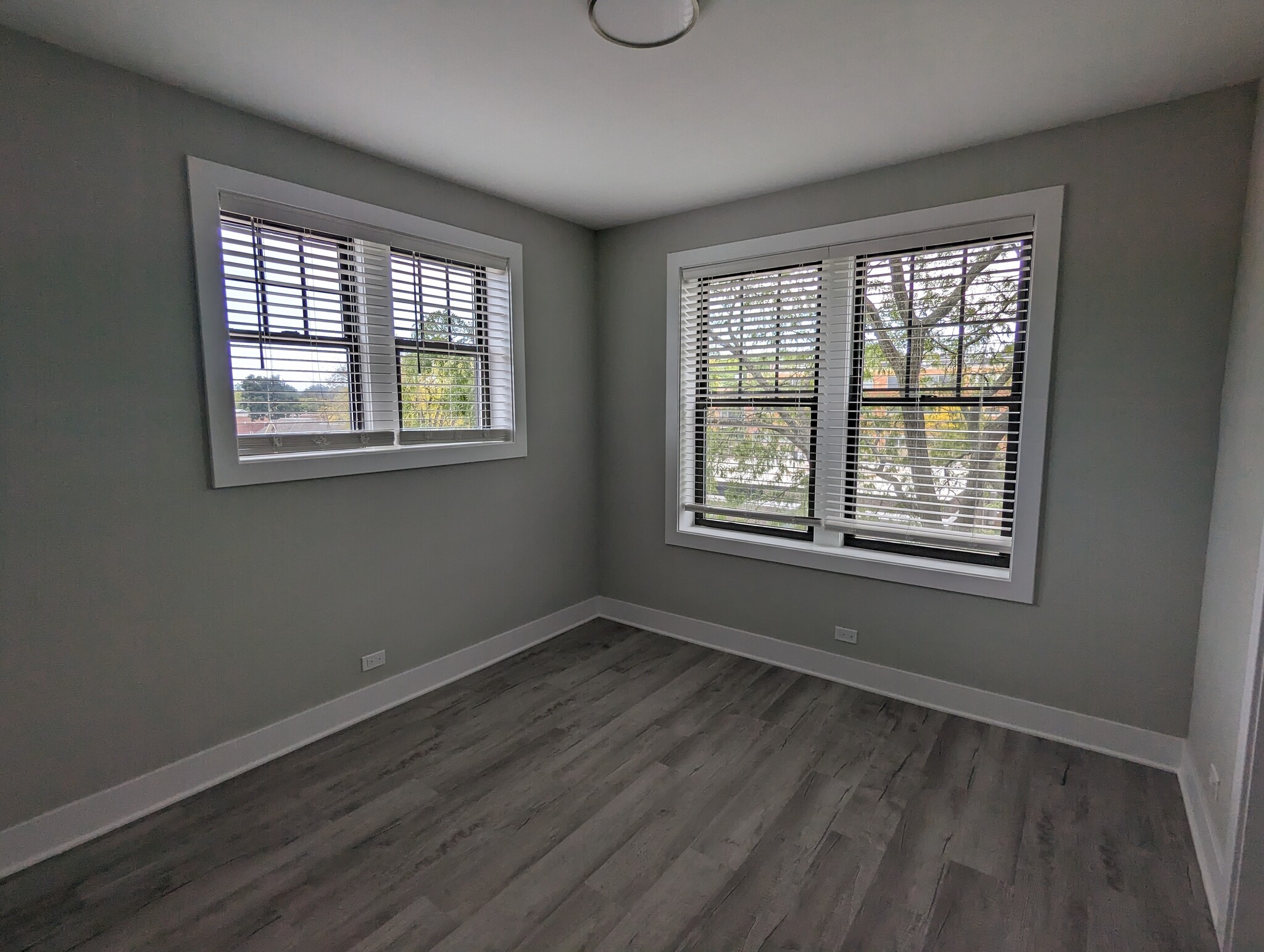 Building Photo - 372 Hazel Ave