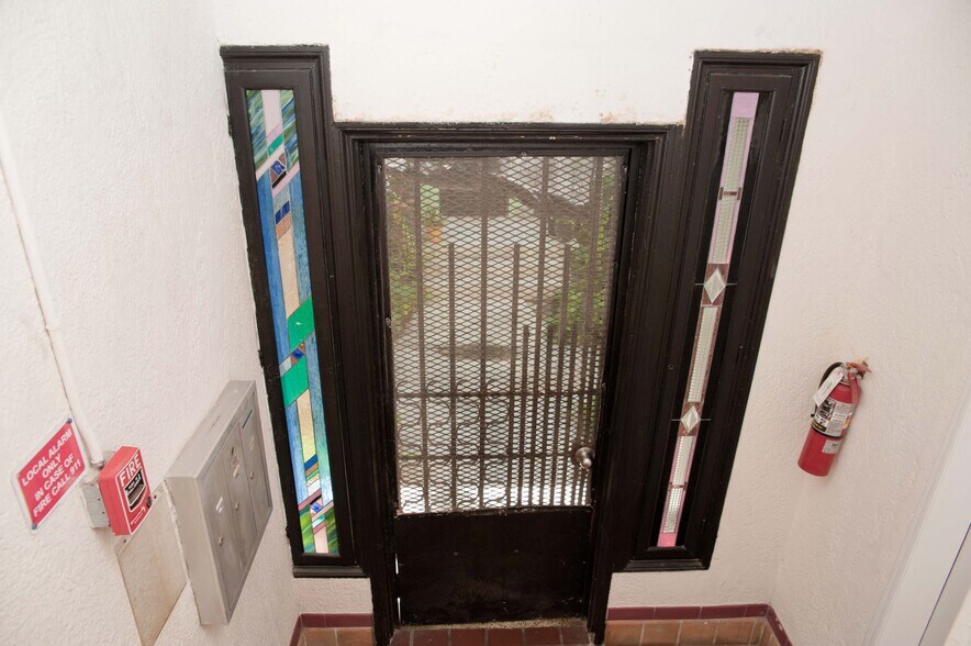 Building Photo - 1573 Pennsylvania Ave